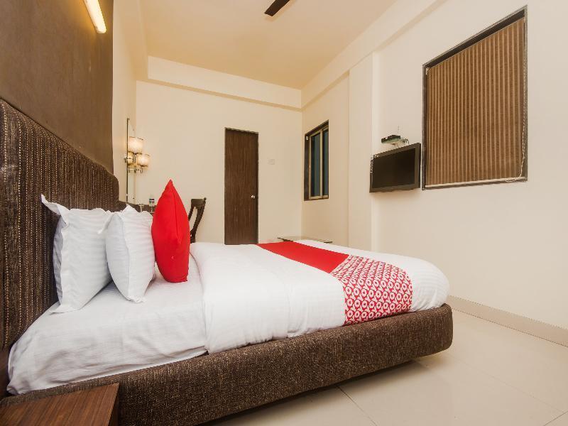 Hotel Oyo 4173 Dolphin Club 2*