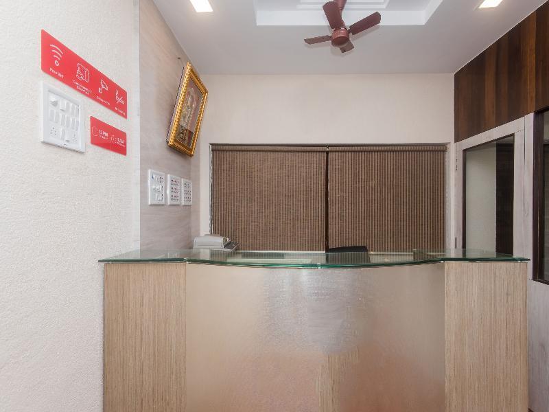 Oyo 4173 Dolphin Club Hotel 2*