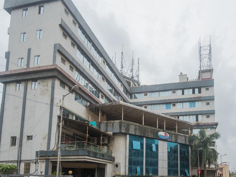 Oyo 4173 Dolphin Club Hotel Kalyan
