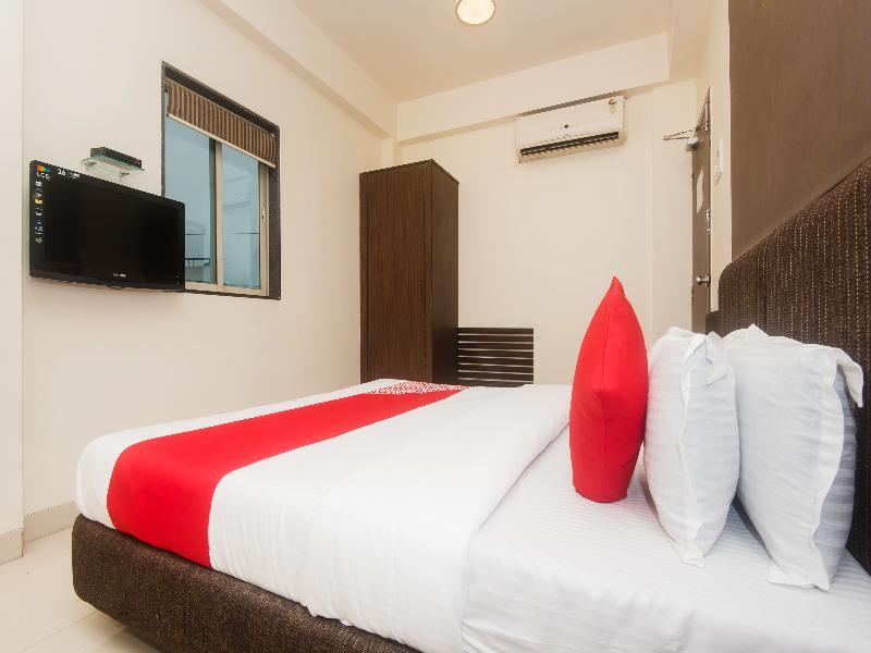 Oyo 4173 Dolphin Club Hotel 2*